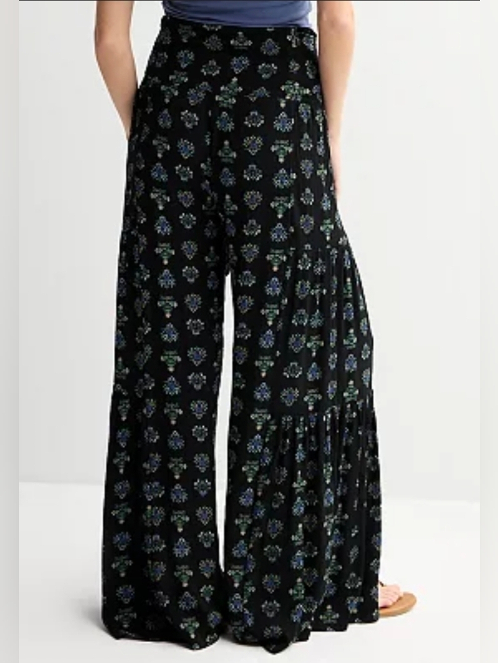 Luxx Black Wide-Leg Floral  Pants NWT Small